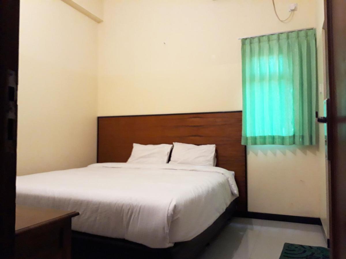 Hotel Pelangi Indah Семаранг Екстериор снимка