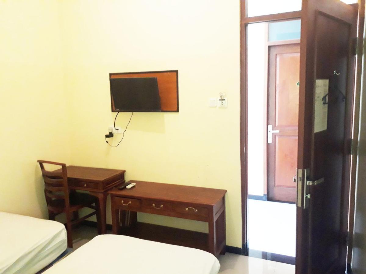 Hotel Pelangi Indah Семаранг Екстериор снимка