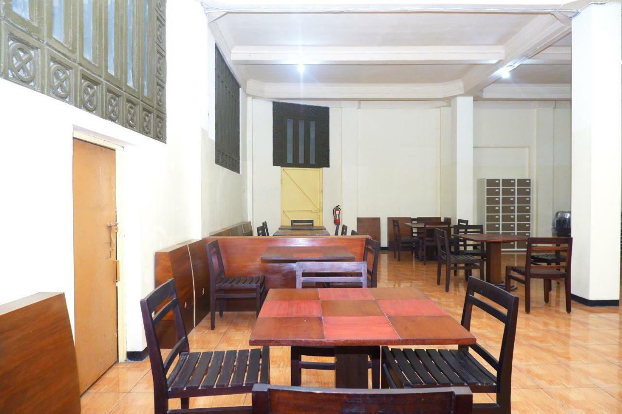 Hotel Pelangi Indah Семаранг Екстериор снимка