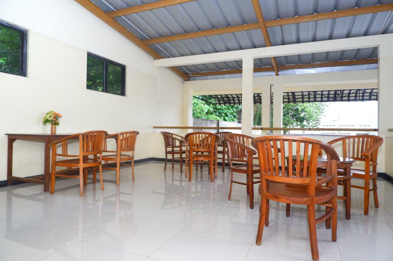 Hotel Pelangi Indah Семаранг Екстериор снимка