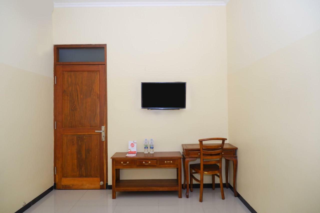 Hotel Pelangi Indah Семаранг Екстериор снимка